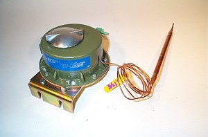 Johnson Controls T-3100-2 REMOTE BLB,D/A,W/Covr & MtgBkt 